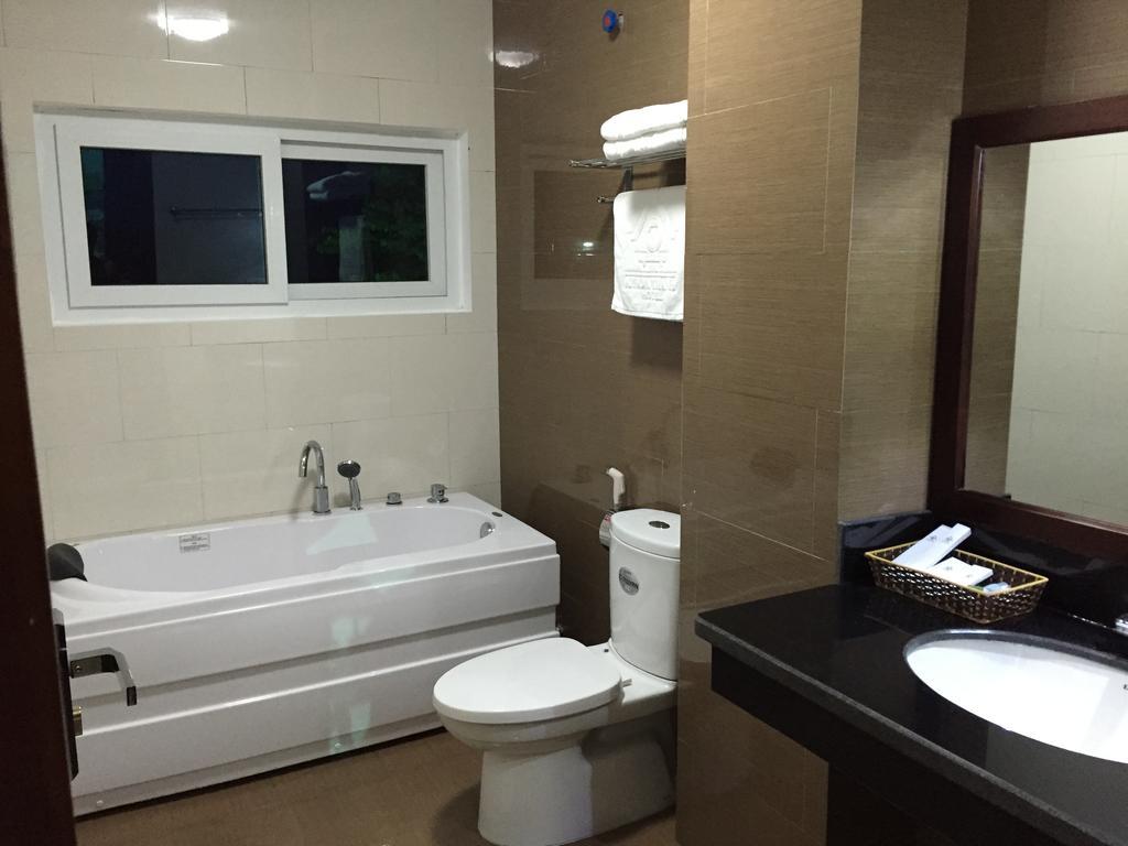 Khoa Thanh Hotel Hoa Binh Phòng bức ảnh